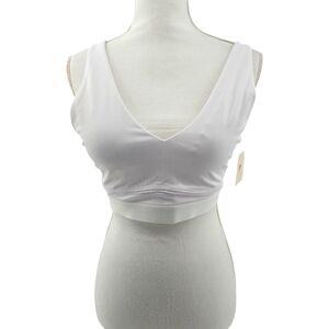 Fabletics NWT Sports Bra Size Medium Adjustable & Convertible Straps in White